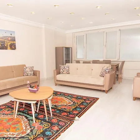 2 Bedroom House In Sisli, 7 Min To Cevahir Shopping Mall & Metro Сasa de vacaciones *