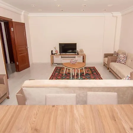 2 Bedroom House In Sisli, 7 Min To Cevahir Shopping Mall & Metro Сasa de vacaciones